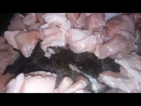 Видео: Жарене  м'ясо в сметані.