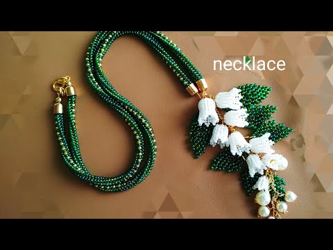 Видео: Necklace. Колье. Часть l. Цветы из бисера. МК