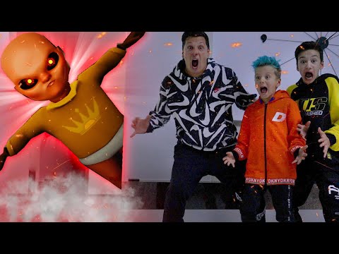 Видео: СЛЕДИМ за МАЛЫШОМ  24 Часа ! Baby In Yellow Bee