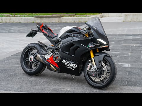 Видео: Ducati Panigale V4 SP2 - Лучший супербайк для мотокис. Самый подробный обзор.
