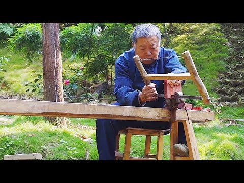 Видео: Дедушка Аму делает разнообразные лубанские замки, которые взаимосвязаны и полны мудрости.