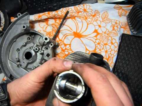 Видео: Особенности двигателя Piaggio Ciao Px 1982