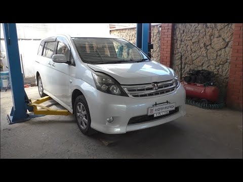 Видео: Некачественный масляный фильтр течь масла из двигателя на Toyota Isis 1,8 Тойота Исис 2010