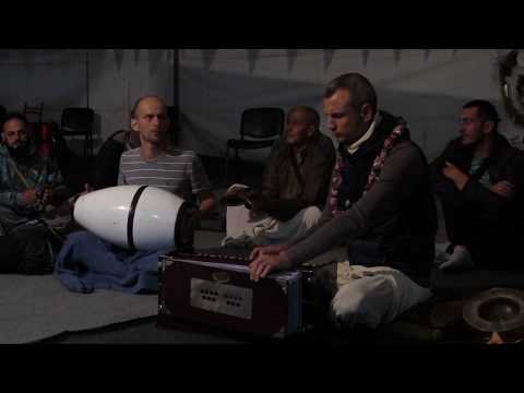 Видео: Каланидхи прабху | Ночной киртан