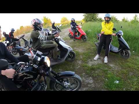 Видео: Покатушки на скутере в лесу