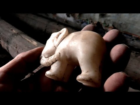Видео: Под вскрытыми полами. Интересные находки из заброшек.