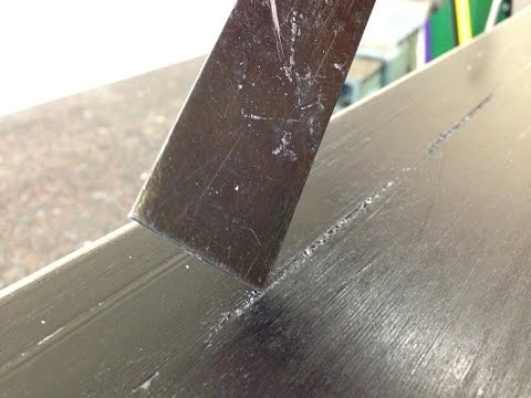 Видео: Как ремонтировать скользящую поверхность лыж, в домашних условиях