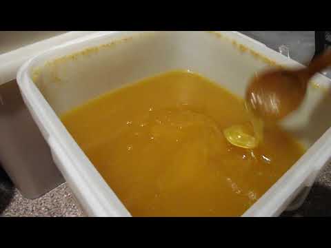 Видео: Влажность зрелого меда.