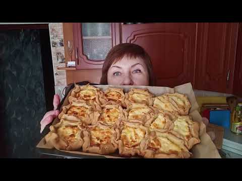 Видео: Одно тесто на две выпечки: корзинка с творогом и курник. До чего техника дошла 🙆