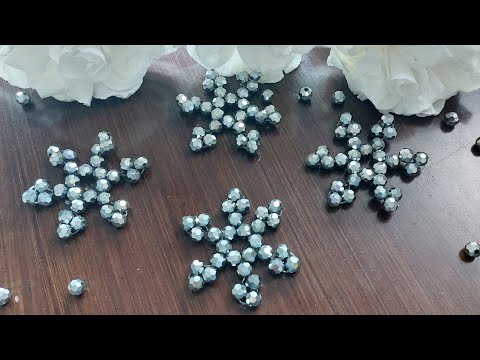 Видео: Снежинка из бусин Лёгкий способ