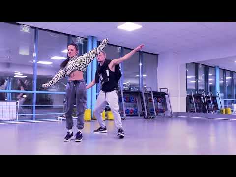 Видео: Клава Кока - Покинула Чат - Танец (jeny_miki & Vova Legend)