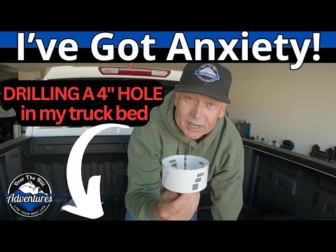 Видео: B&W Turnoverball Gooseneck Hitch — лучший? Полная установка переделки Gooseneck для Chevrolet 250...