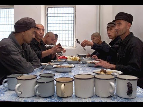 Видео: Как приготовить похавать в тюрьме