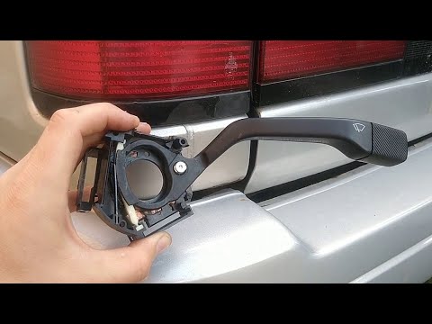 Видео: Не работает подрулевой переключатель пассат б3. How to remove the blinker switcher passat 35i