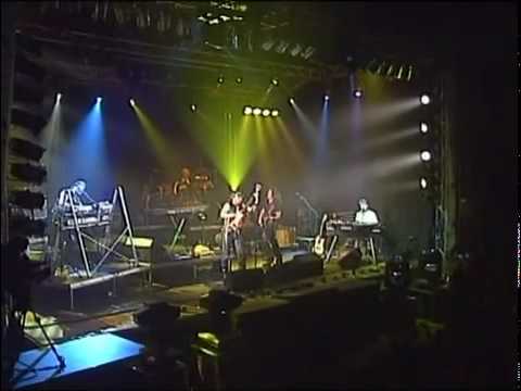 Видео: Епизод от романтичен филм / Episode From A Romantic Movie (live)