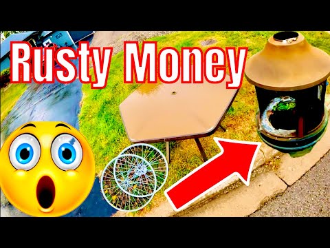 Видео: Уборка мусора на улице и рытье мусорных контейнеров для быстрого заработка