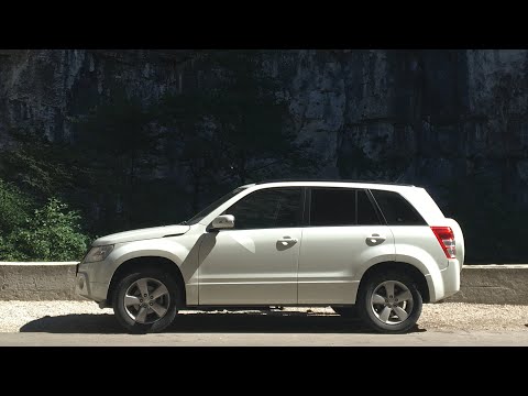 Видео: Честный обзор авто Сузуки Гранд Витара 2.4 АТ. Настоящий японский авто. SUZUKI GRAND VITARA 2.4 AT.