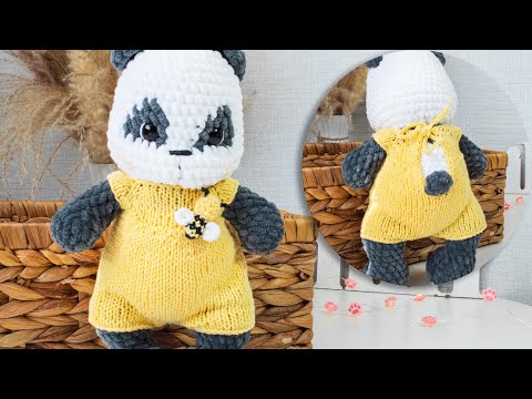 Видео: Вязаный комбинезон для игрушки 22-26 см. Вязание спицами. Схема!
