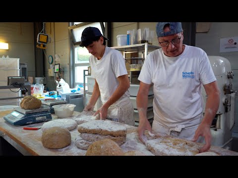 Видео: Традиционная выпечка со страстью уже 60 лет | Die kleine Konditorei