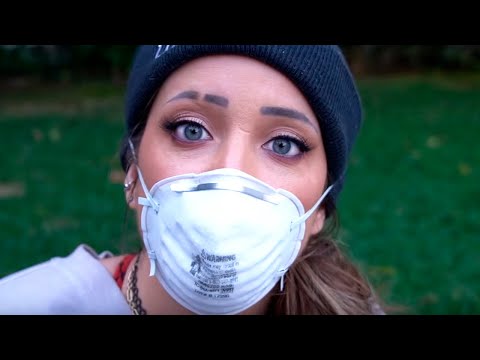 Видео: 100 СЛОЕВ КРАСКИ на КРОКСАХ ! - Дженна Марблс DIY