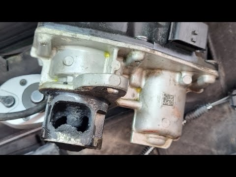 Видео: Особенности снятия клапана EGR для очистки Renault Trafic 3 1.6 dCi, Fiat Talento.