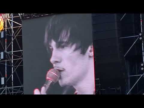 Видео: Сова - Твой взгляд (live 21.06.2025 Пикник Афиши)