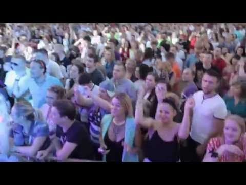 Видео: Русский Размер группа Ангел дня Руки Вверх! & co. Совершенно Летний Дискач 90-х. Санкт-Петербург