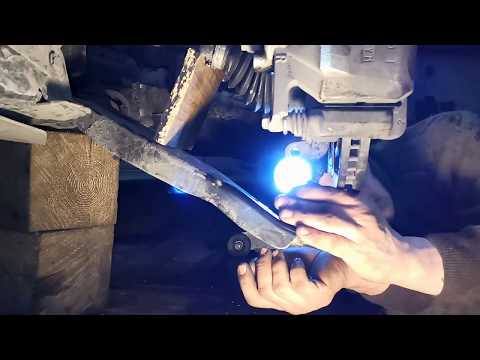 Видео: Замена пыльника шаровой опоры, Mazda CX5