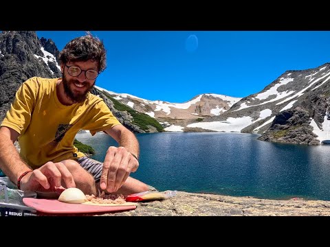 Видео: Одно из самых уникальных мест, где я разбил лагерь! Лагуна Негра с великолепным видом