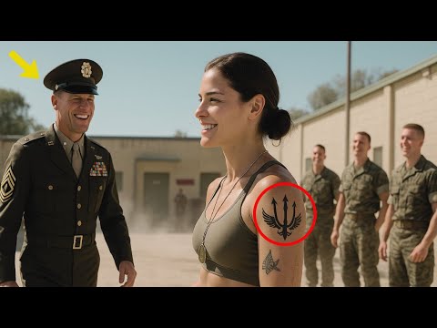 Видео: «Кто она?» — командир морских котиков оцепенел, увидев её татуировку посреди насмешек на тренировке.