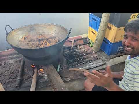 Видео: ПАККО БРАФФ, УТИНОЕ КАРРИ, ПАХОУНИ, ГОВЯДИНА НА ЗАДНЕМ ДВОРЕ...
