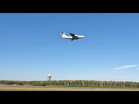 Видео: Осень в аэропорту Красноярска. Звуки двигателей самолетов.