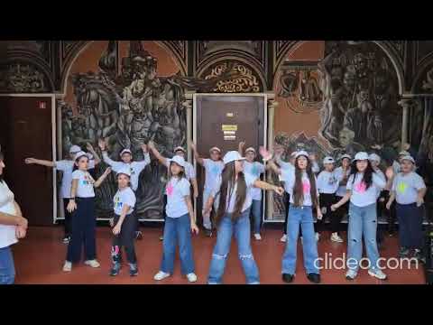 Видео: Флашмоб ,, Заедно сме по-добри" 4.б клас към ОУ,, П. Р. с. Славейков "гр. Бургас