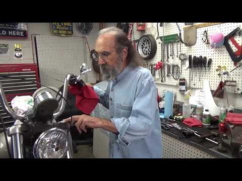Видео: Уплотнения вилки Harley Davidson Dyna
