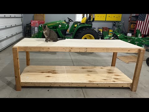 Видео: Простой и недорогой верстак из переработанной древесины с участием амбарного кота Дака 🐈