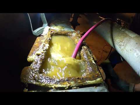 Видео: Kempinger 355. Громкий, грязный и пахнущий мочой в сточных водах, найдите причину и устраните ее.