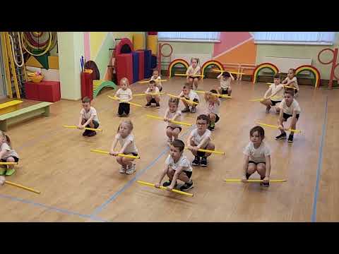 Видео: Занятие по физической культуре "Прыжки"