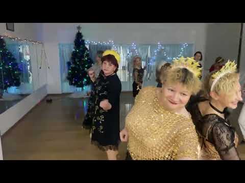 Видео: Новогодняя открытка от ансамбля "Интрига"