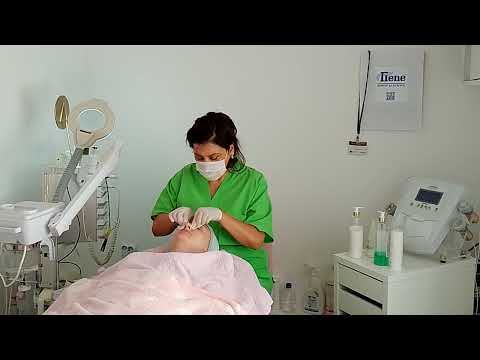 Видео: почистване на лице