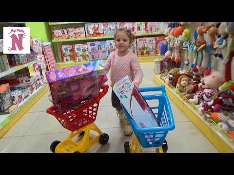 Видео: VLOG Шопинг в детском магазине покупаем новые игрушки Shopping in kid's toys store