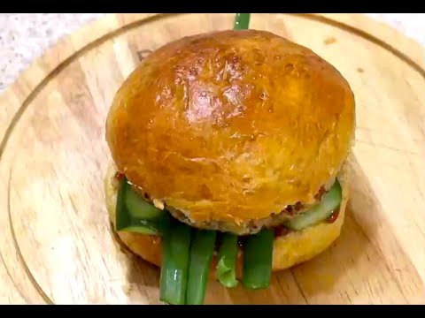 Видео: Бургер в булочке из картофельного теста. Burger in a potato dough bun.