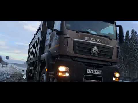 Видео: Отлетели колеса у самосвала на ходу