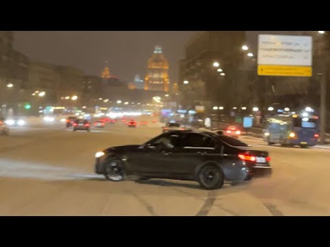 Видео: ДРИФТ ПО ЦЕНТРУ МОСКВЫ НА M3! ШАШКИ НА LAMBORGHINI URUS!