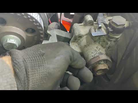 Видео: погнуло клапана, перескочил ремень,замена комплекта ГРМ, ремонт ГБЦ golf 4