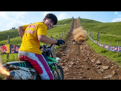 Видео: Я участвовал в самом невероятном в мире восхождении на холм