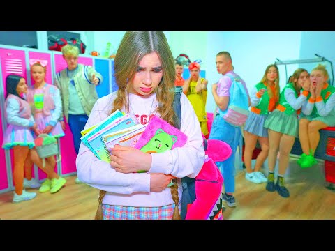 Видео: ДИАНА ТИХОНЯ СТАЛА ВСЕМ НЕ ИНТЕРЕСНА!!! ДИАНА НЕ ЗНАЕТ КАК ЕЙ ВЕРНУТЬСЯ К НОРМАЛЬНОЙ ЖИЗНИ!!!