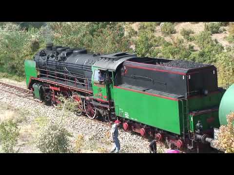 Видео: Влак с парен локомотив от гара Димитровград- до гара Момчилград-личен архив