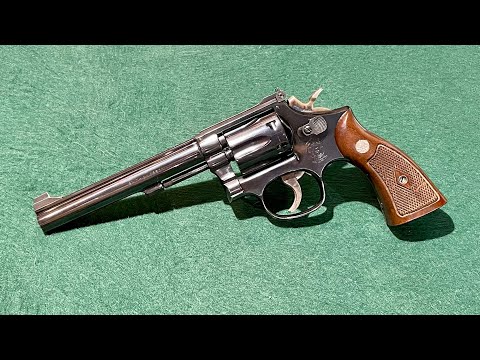 Видео: S&W K22 Masterpiece: обзор и тест на дальность