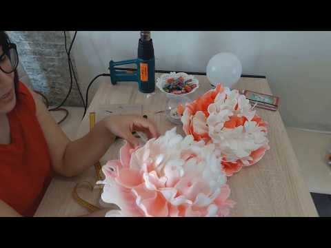 Видео: Пион из изолона. Часть 2. Чашелистик и листва