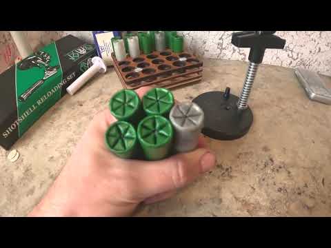 Видео: Снаряжение патронов 12 калибра